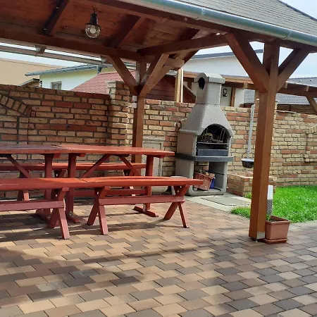 Διαμέρισμα Csaladi Apartman Balatonkereszturon *