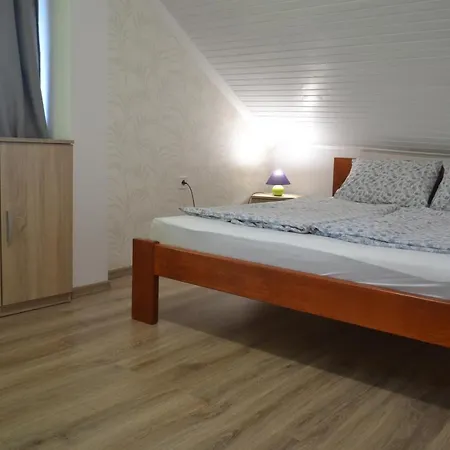Διαμέρισμα Csaladi Apartman Balatonkereszturon *