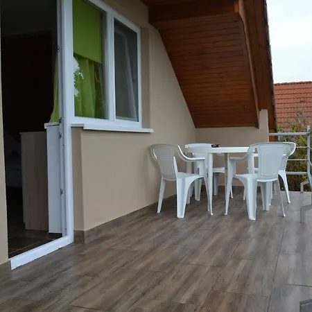 Διαμέρισμα Csaladi Apartman Balatonkereszturon